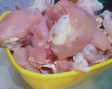 A picture of step 1 of Mugliya chicken maharani.