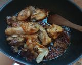 Foto langkah ke 3 dari resep Ayam goreng mentega.