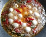 Foto langkah ke 2 dari resep Cah Kangkung Telur Puyuh.