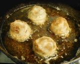 A picture of step 6 of Chettinad Susheyem.