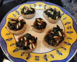 Foto del paso 3 de la receta: Champiñones rellenos de espinacas a la miel