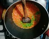 Foto del paso 3 de la receta: Corbatines en salsa pomodoro con chicharrón