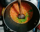 Foto del paso 3 de la receta: Corbatines en salsa pomodoro con chicharrón