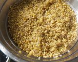 A picture of step 2 of Methi fenugreek seeds and papad sabji.