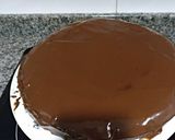 Foto del paso 8 de la receta: Tarta de chocolate con cobertura