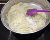 Foto del paso 3 de la receta: Albóndigas de pollo en salsa de cebolla 🧅 🐣