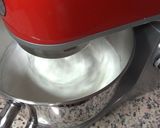 Foto del paso 2 de la receta: Bizcochuelo de claras y limón sin azúcar y sin gluten ideal para desayunos y meriendas