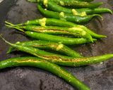 A picture of step 4 of Mirchi fry.
