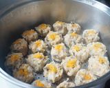 Foto langkah ke 4 dari resep Dimsum Ayam Jamur.