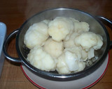 Foto del paso 1 de la receta: Coliflor al ajo tostado