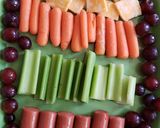 A picture of step 1 of Snack tray ideas for play time.