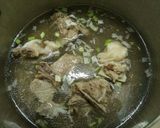 Hình bước làm 1 của món Canh xương hầm củ cải