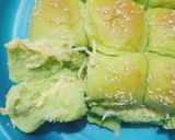 Foto langkah ke 4 dari resep Roti sobek pandan keju 🍃.