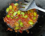 Foto langkah ke 2 dari resep Sambal ikan asin pete.
