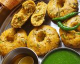 A picture of step 2 of Makki ka dhokla.