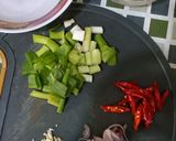 Foto langkah ke 1 dari resep Tumis Timun Telur.