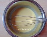 Foto langkah ke 3 dari resep Bika Ambon Mini Ekonomis Lembut Bersarang.