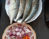 Foto langkah ke 1 dari resep Ikan kembung kecap.