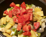 Foto del paso 8 de la receta: Chicharro al horno, con cazuela de verduras y olivas