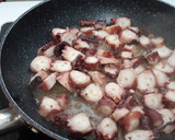 Foto del paso 7 de la receta: Garbanzos con langostinos y pulpo