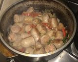 Foto del paso 3 de la receta: Chorizo a la pomarola con puré