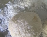 A picture of step 3 of Sweet Bread Balls.
