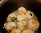 Foto del paso 3 de la receta: Albóndigas de pollo con caldo