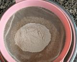 A picture of step 1 of Oats pizza muffins.