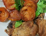 A picture of step 3 of My Plain Pork Chops with Balsamic Grilled Tomatoes.😁.