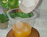 Foto langkah ke 2 dari resep Ice Matcha Orange.