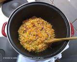 Kolbászos-sárgarépás-köleses egytál recept fázis 6 fotója