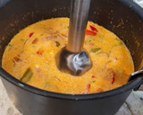 Foto del paso 8 de la receta: Albóndigas de pavo en salsa de pimientos verdes y rojos