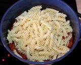 Húsos-gombás fusilli recept fázis 7 fotója