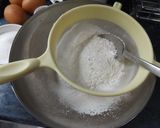 Foto del paso 1 de la receta Cake de avellanas con papaya y melón deshidratado