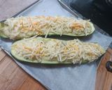 Foto del paso 5 de la receta: Calabacín relleno de col, cebolla y champiñones