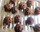 A picture of step 5 of Delicious Peach Cranberry Muffin.