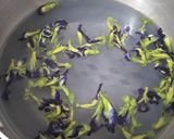 Foto langkah ke 1 dari resep Susu Jelly Bunga Telang.