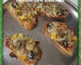 वेजिटेबल गार्लिक ब्रेड पिज्जा (Vegetable garlic bread pizza recipe in Hindi) रेसिपी चरण 9 फोटो