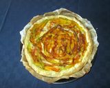 Foto del passaggio 5 della ricetta Torta salata con fiori di zucca taleggio e cotto