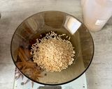 A picture of step 3 of Суп с крупами, бобовыми и шампиньонами.
