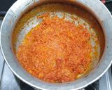 A picture of step 4 of Gajar ka halwa.