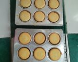 Foto langkah ke 7 dari resep Vanilla Cupcake.