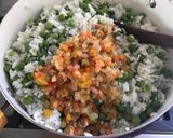 Foto del paso 7 de la receta: Arroz con camarones arvejas y salsa de soja