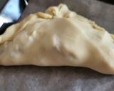 Foto del paso 5 de la receta: Empanadas de hojaldre rellenas de langostinos, queso, champiñones y aceitunas