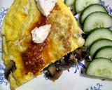 Foto del paso 3 de la receta: Omelette relleno de champiñones y acelga!