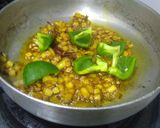 A picture of step 7 of Shahi Apple Curry.