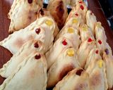 A picture of step 6 of Empanadas 😍.