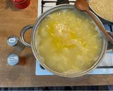 Fokhagymás sültoldalas savanyú káposztával és hagymás krumplival - FM konyhája recept fázis 6 fotója