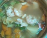 Foto langkah ke 3 dari resep Sop Udang 🦐🥔🥕🥬.