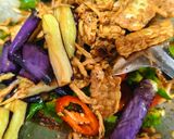Gambar langkah 3 resipi Tumis Pedas Sayur Empat Raja.